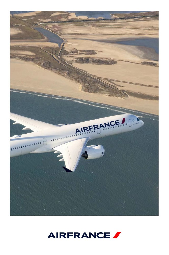 法国航空商务舱，180度平躺，上海直飞巴黎，实现躺飞