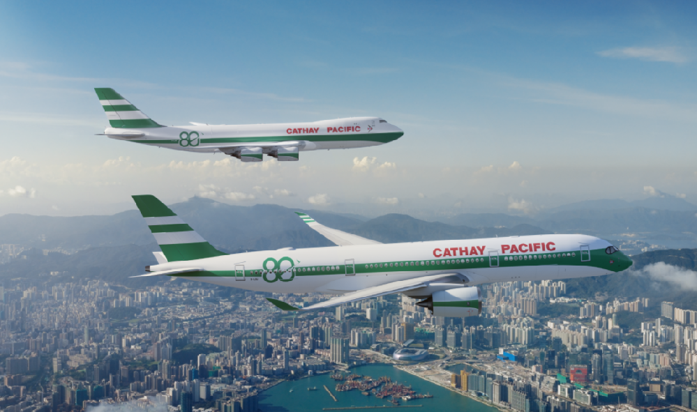 恭贺国泰航空载誉前行，同心飞跃八十年