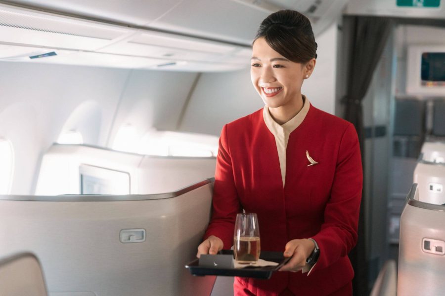 国泰尔雅公务舱 | 择一杯云端风味，开启惬意高空赏味之旅