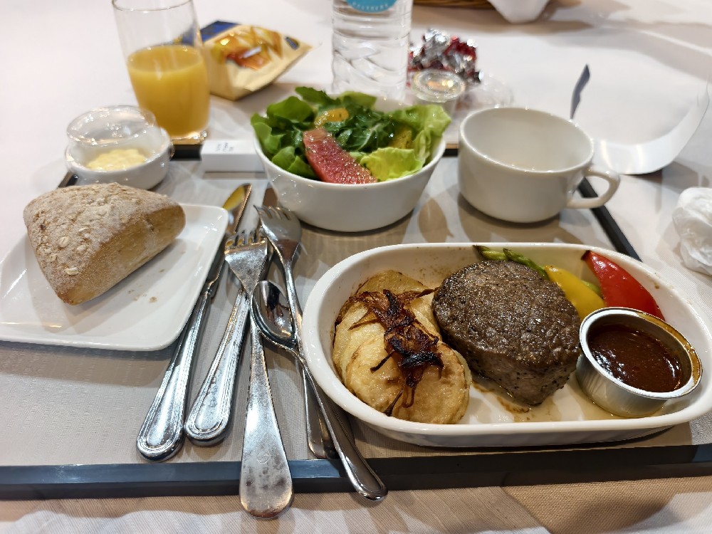 赴一场云端食光｜旷晨国际商旅走进大韩航空餐食体验活动
